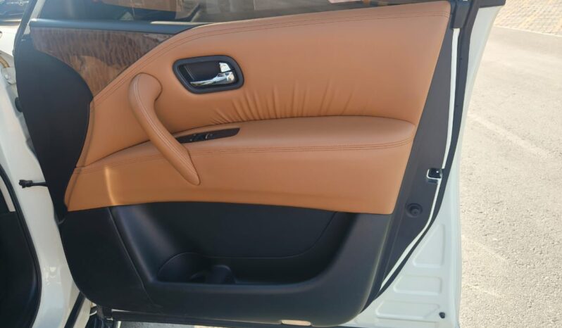 
								Nissan patrol le titanium 2018 full									