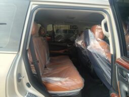 
										Lexus Lx 570 gcc 2013 full									