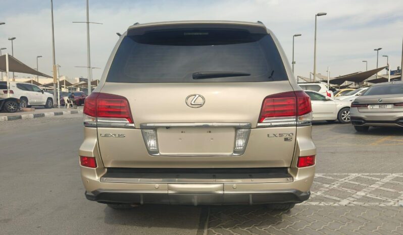 
								Lexus Lx 570 gcc 2013 full									