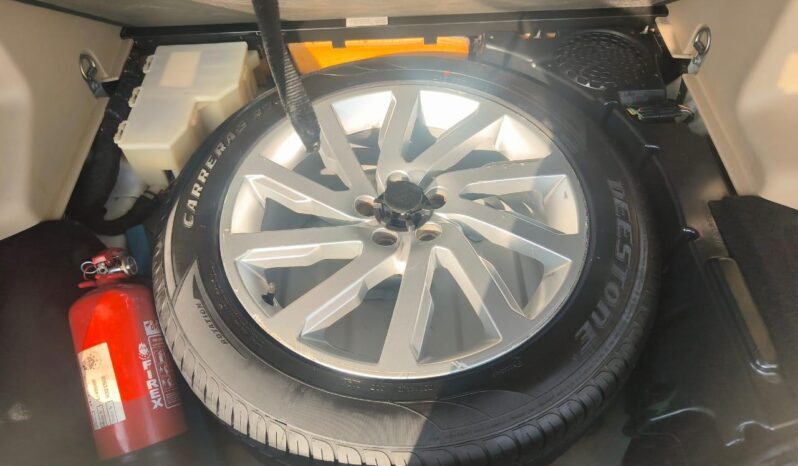 
								Rang rover Lr2 gcc2013 full									