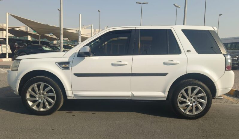 
								Rang rover Lr2 gcc2013 full									