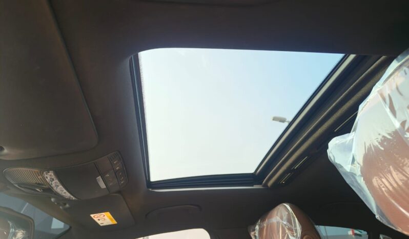 
								Mercedes benz GLC 250 gcc 2019 full									