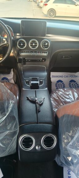 
										Mercedes benz GLC 250 gcc 2019 full									