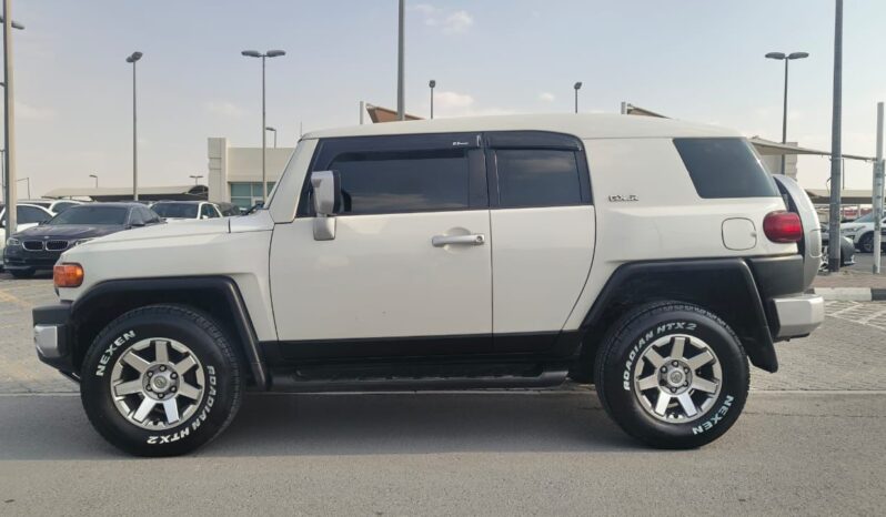
								Toyota fj cruiser 2015 gcc full									