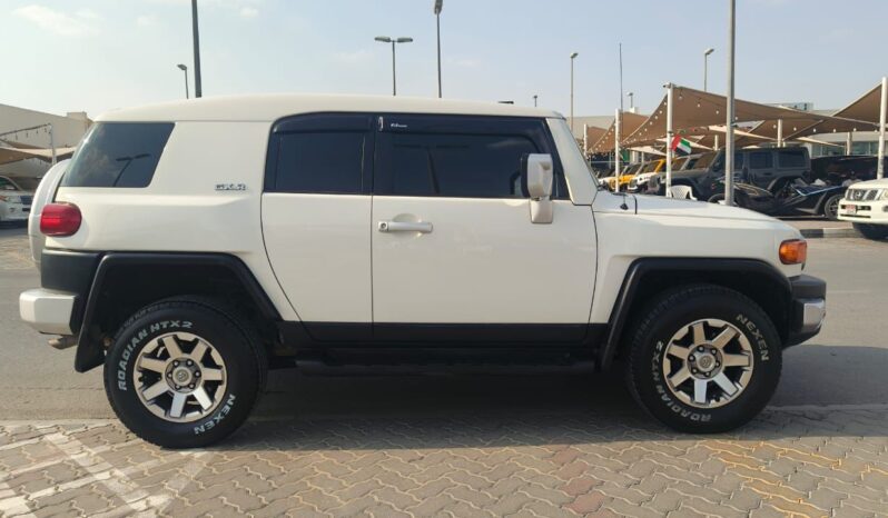 
								Toyota fj cruiser 2015 gcc full									