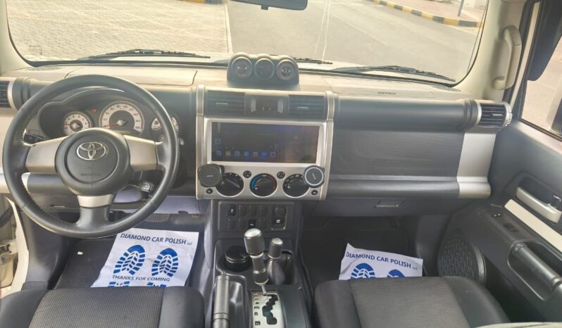 
								Toyota fj cruiser 2015 gcc full									