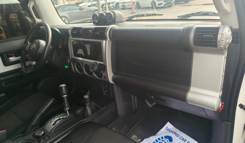 
								Toyota fj cruiser 2015 gcc full									