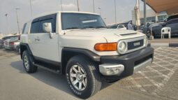 
										Toyota fj cruiser 2015 gcc full									