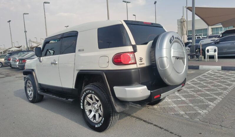 
								Toyota fj cruiser 2015 gcc full									