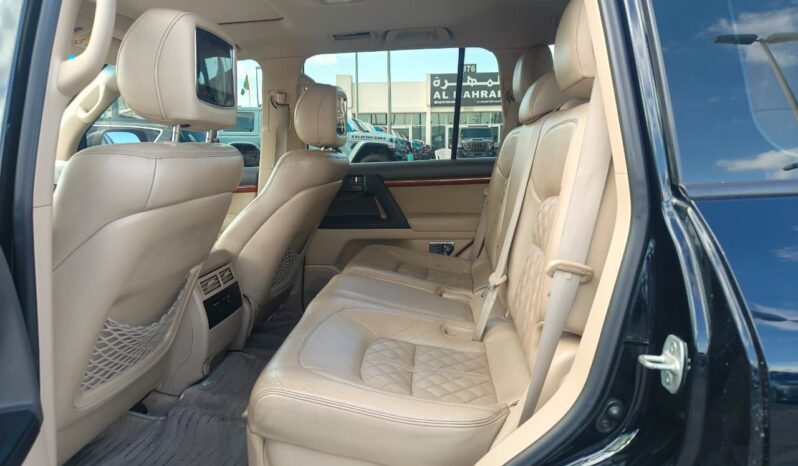 
								Toyota Land cruiser 2015 gcc full									