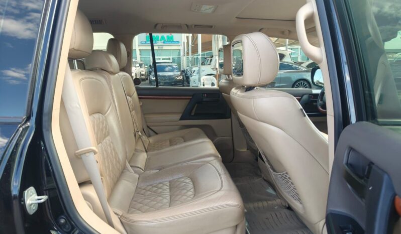 
								Toyota Land cruiser 2015 gcc full									