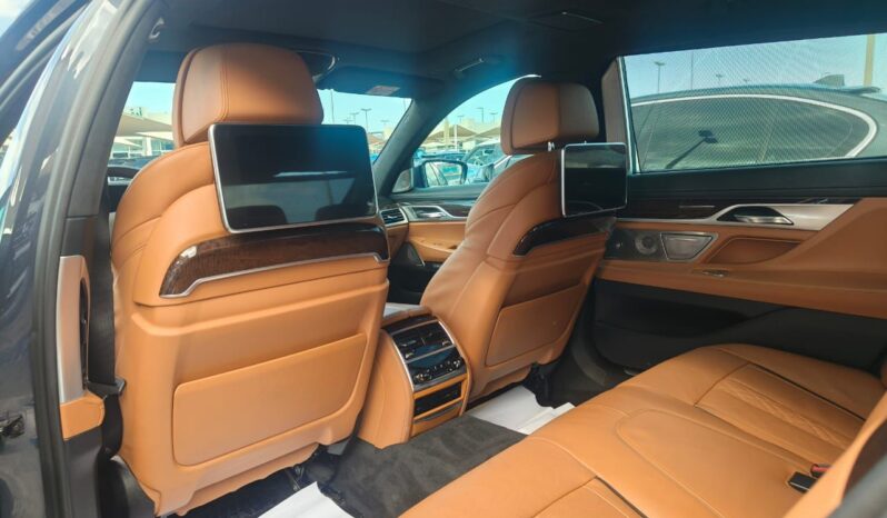 
								BMW 750LI GCC full									