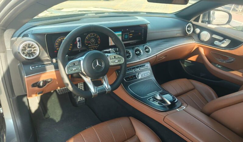 
								MERCEDES BENZ E 300 COUPE full									