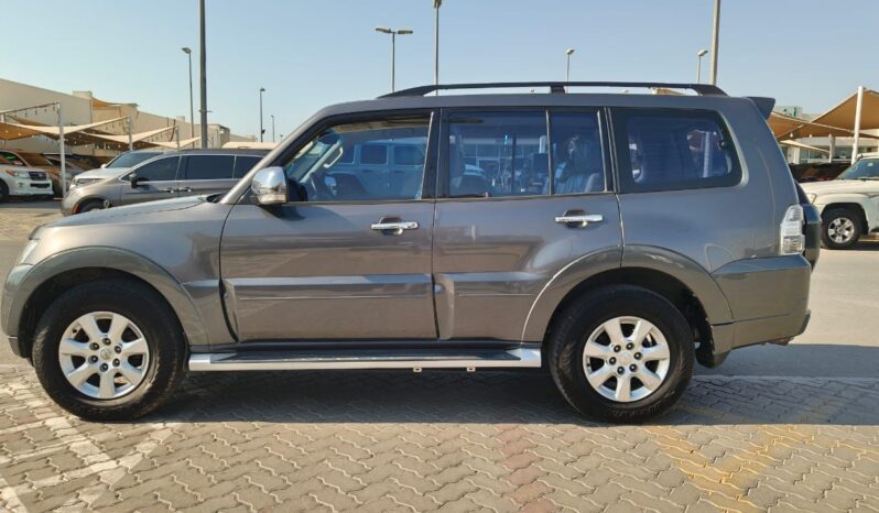 
								Mitsubishi pajero 2016 full option full									