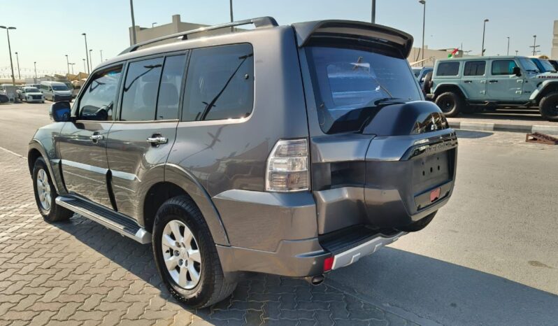 
								Mitsubishi pajero 2016 full option full									