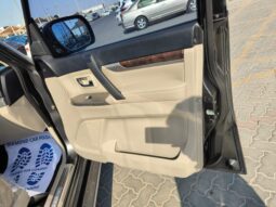 
										Mitsubishi pajero 2016 full option full									