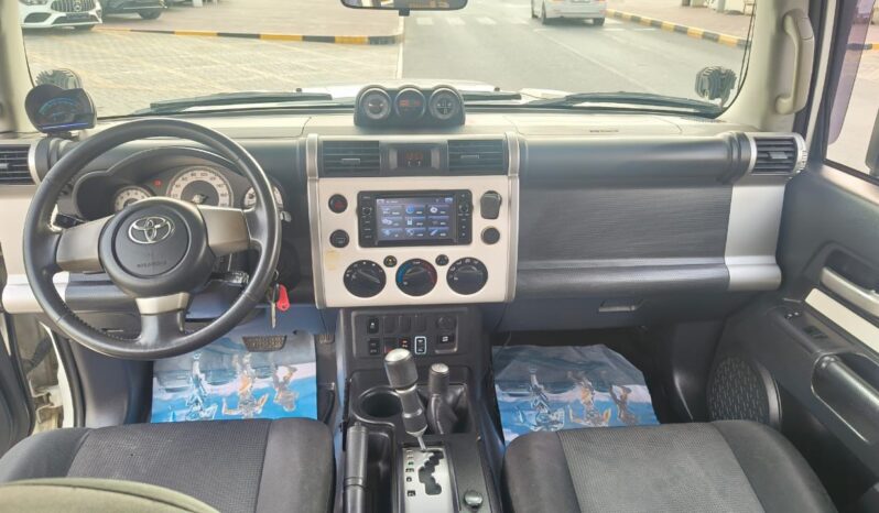 
								Toyota fj cruiser 2015 gcc full									