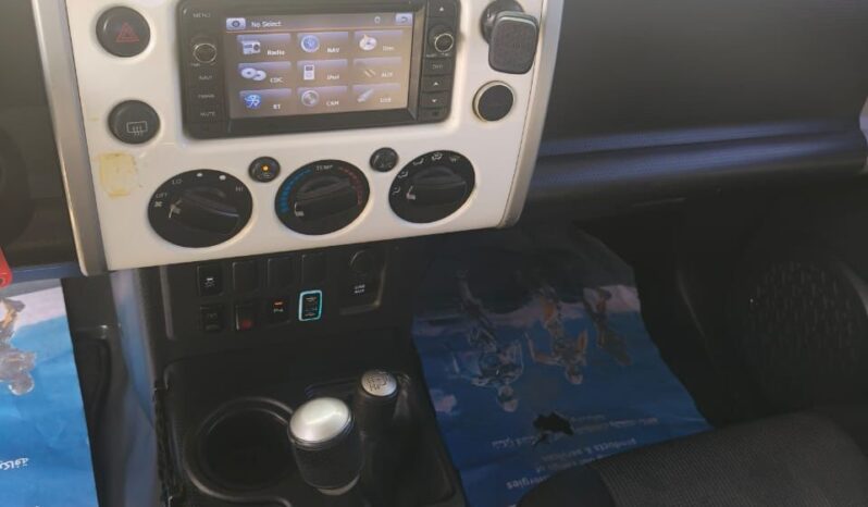 
								Toyota fj cruiser 2015 gcc full									