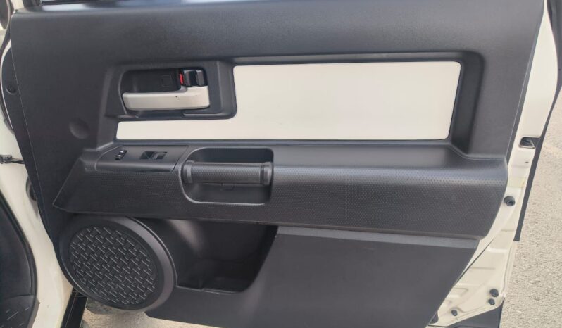 
								Toyota fj cruiser 2015 gcc full									