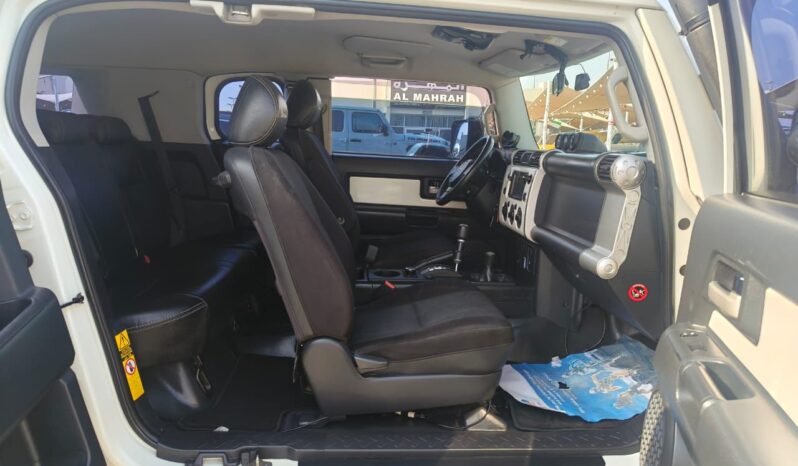 
								Toyota fj cruiser 2015 gcc full									