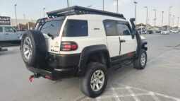
										Toyota fj cruiser 2015 gcc full									