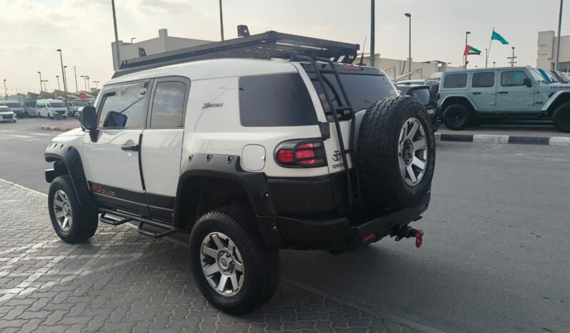 
								Toyota fj cruiser 2015 gcc full									