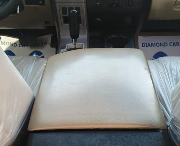 
								Toyota sequoia 2012 gcc full									