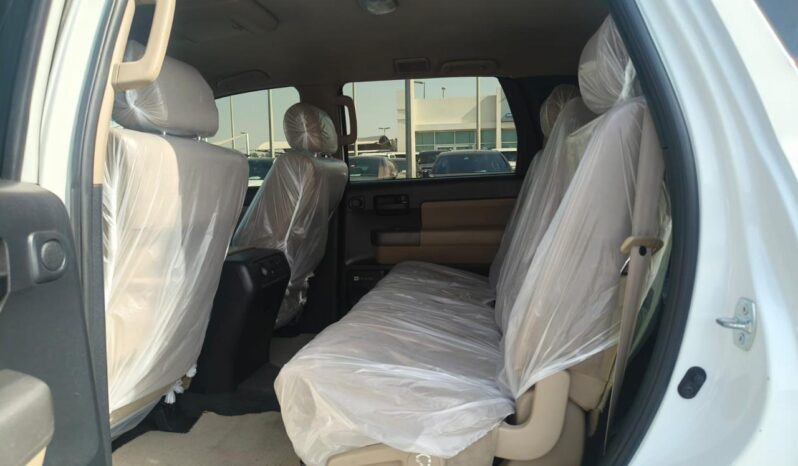 
								Toyota sequoia 2012 gcc full									