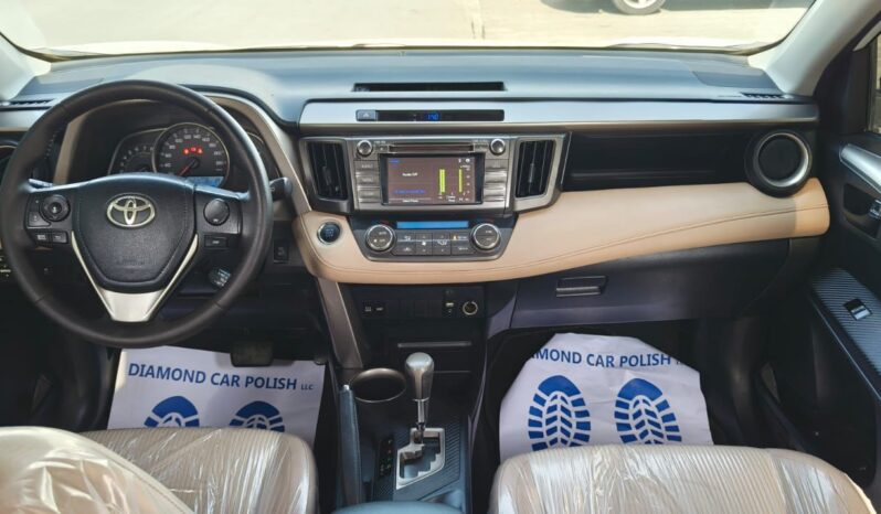 
								Toyota rav 4 gcc 2015 Gxr full									