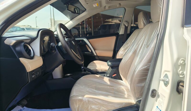 
								Toyota rav 4 gcc 2015 Gxr full									