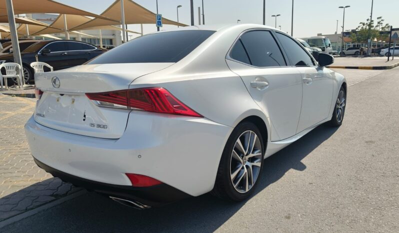 
								Lexus is 300t gcc full option 2019 full									