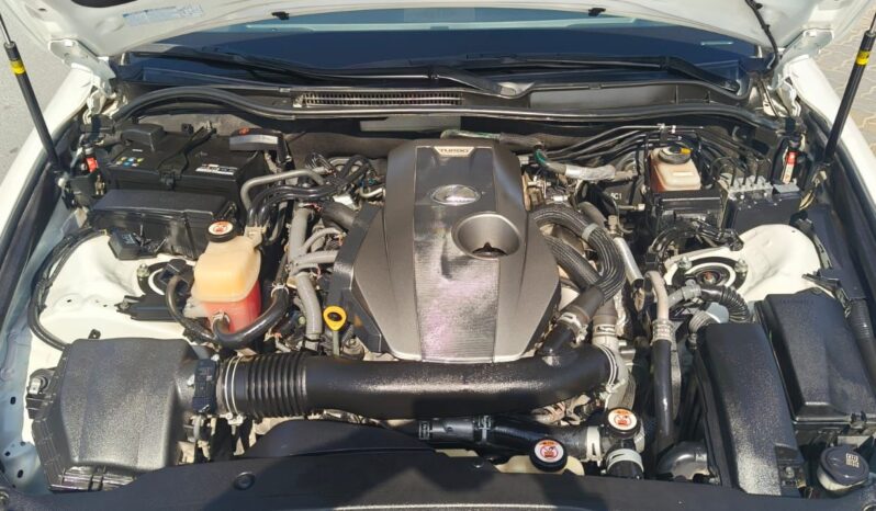 
								Lexus is 300t gcc full option 2019 full									