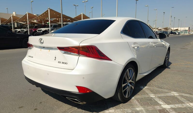 
								Lexus is 300t gcc full option 2019 full									