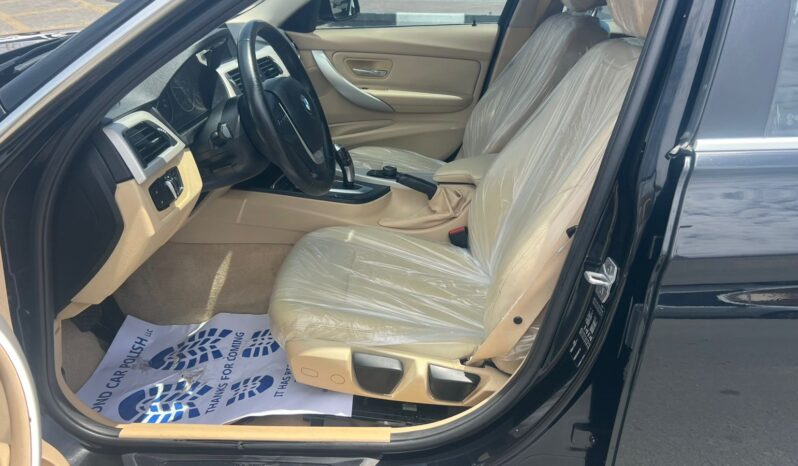 
								BMW 318i GCC 2017 full									