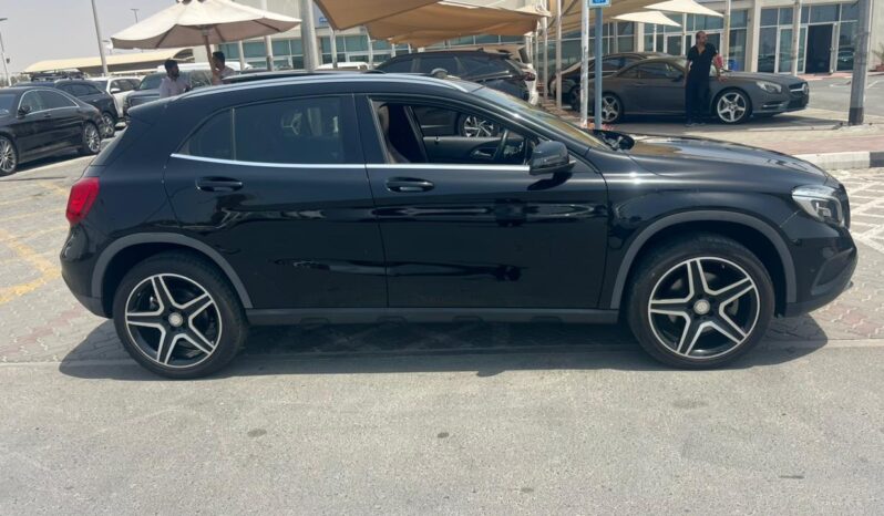 
								Mercedes benz GLA250 gcc 2016 full									