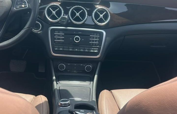 
								Mercedes benz GLA250 gcc 2016 full									