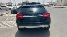 
										Mercedes benz GLA250 gcc 2016 full									