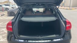 
										Mercedes benz GLA250 gcc 2016 full									