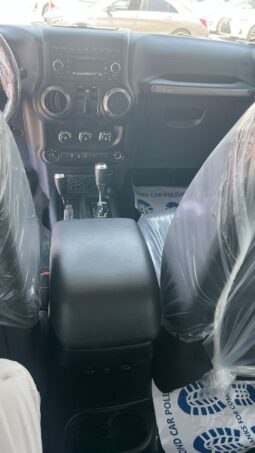 
										jeep wrangler gcc 2018 sport full									