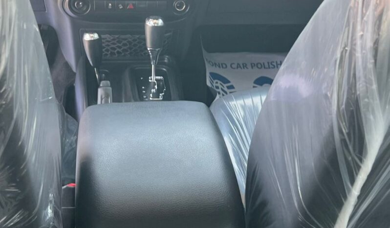 
								jeep wrangler gcc 2018 sport full									