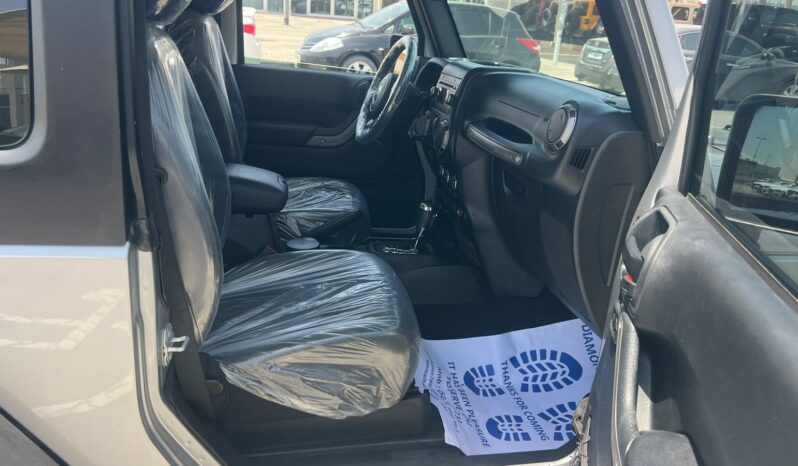 
								jeep wrangler gcc 2018 sport full									
