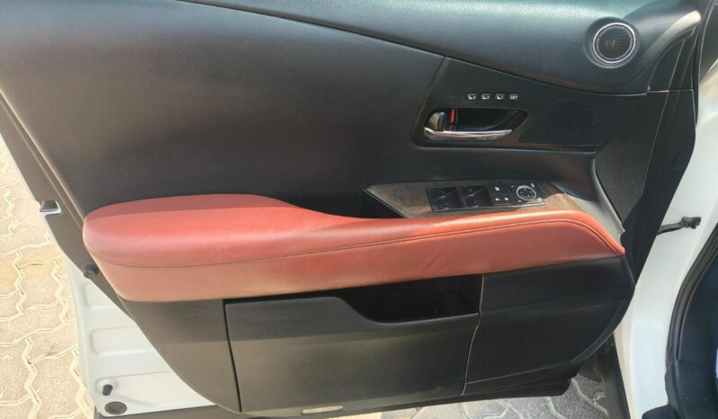
								LEXUS RX 350 GCC FULL OPTION 2015 full									