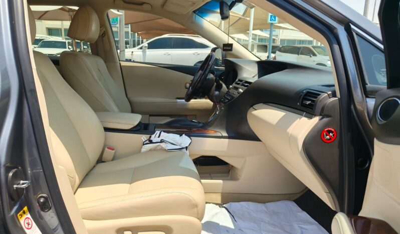 
								LEXUS RX 350 GCC FULL OPTION 2015 full									