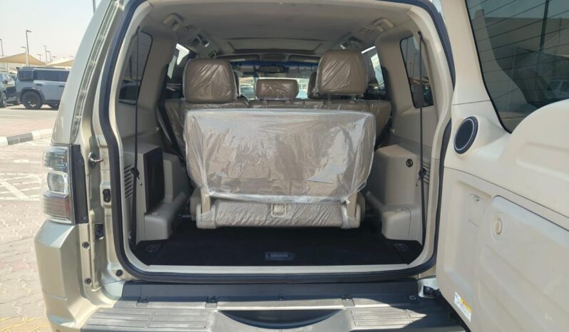 
								Mitsubishi pajero 2016 full option full									