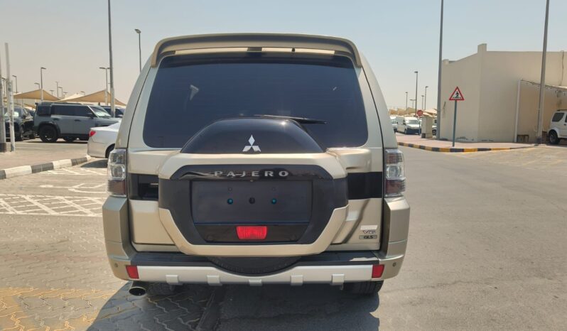 
								Mitsubishi pajero 2016 full option full									