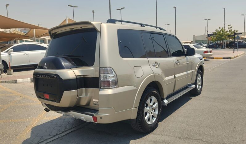 
								Mitsubishi pajero 2016 full option full									