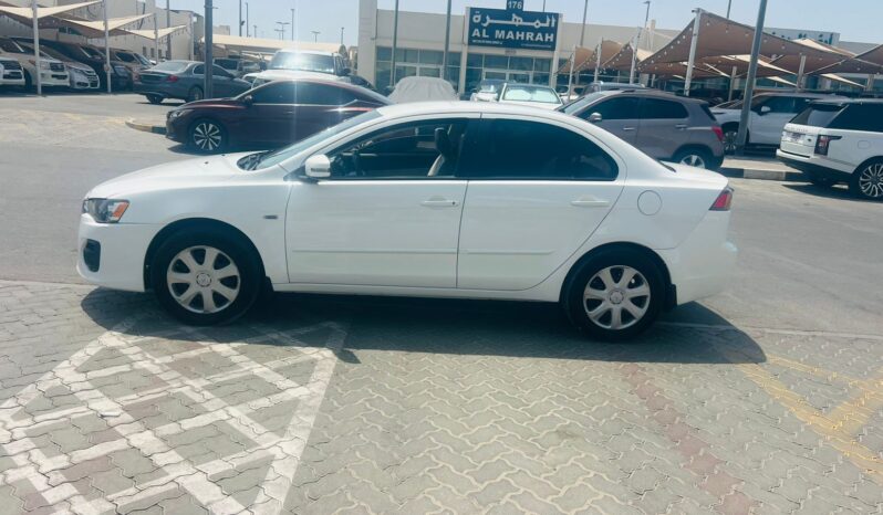 
								Mitsubishi Lancer 2016 full									