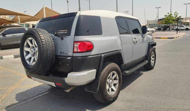 
								toyota fj cruiser 2022 full									