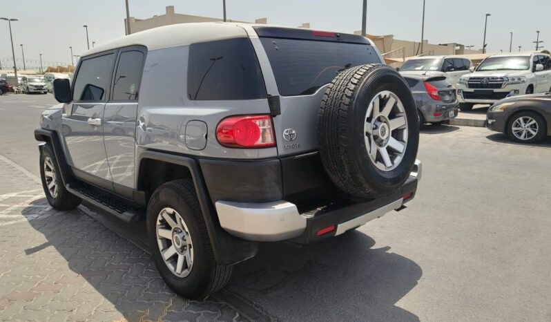 
								toyota fj cruiser 2022 full									