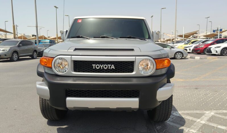 
								toyota fj cruiser 2022 full									